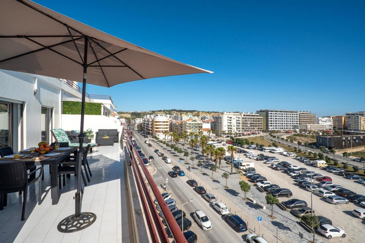 Costa Beach Apartment By The Portuguese Butler 卡帕里卡海岸 外观 照片